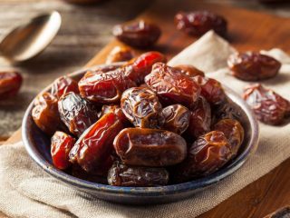 Manfaat Makan Kurma Sebelum Tidur