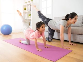 10 Gerakan Yoga Untuk Menurunkan Berat Badan