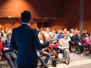 5 Tujuan Public Speaking Yang Jarang Diketahui